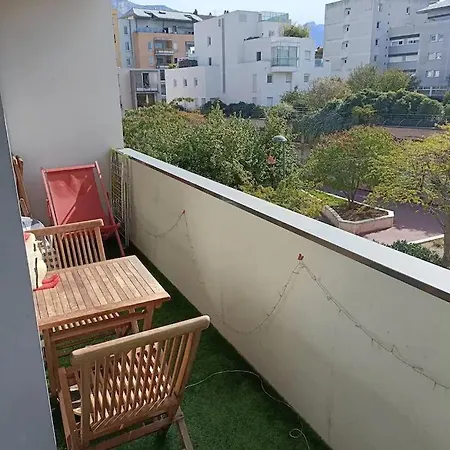 Zen 2 - Chez Vincent - Gare - Centre Partage -wifi ホームステイ アヌシー